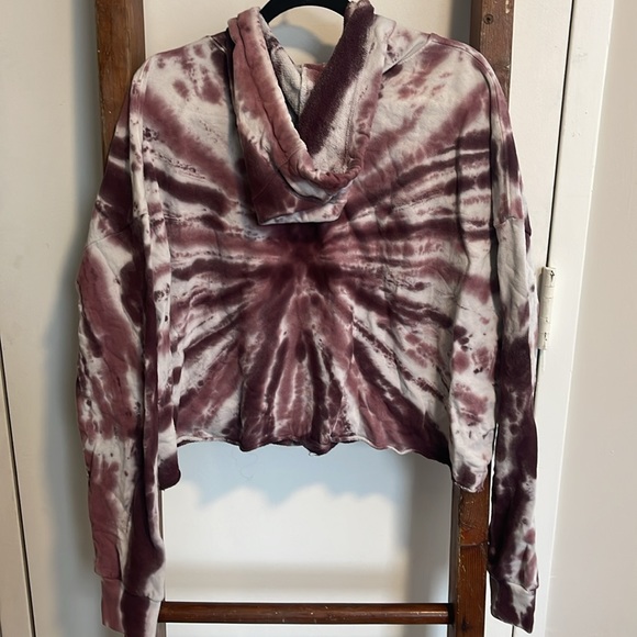 Soulcycle Maroon Tie Dye Skull Cropped Hooded Sweatshirt - Size XL - Picture 5 of 5